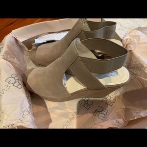 BCBG nude suede wedge
